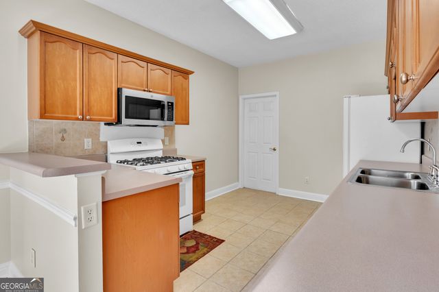 2545 Rosehill Circle, Lithia Springs, GA 30122