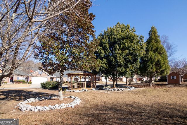 2545 Rosehill Circle, Lithia Springs, GA 30122