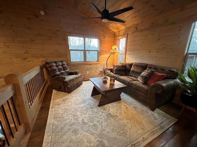 846 Joann Sisson Road, Ellijay, GA 30540