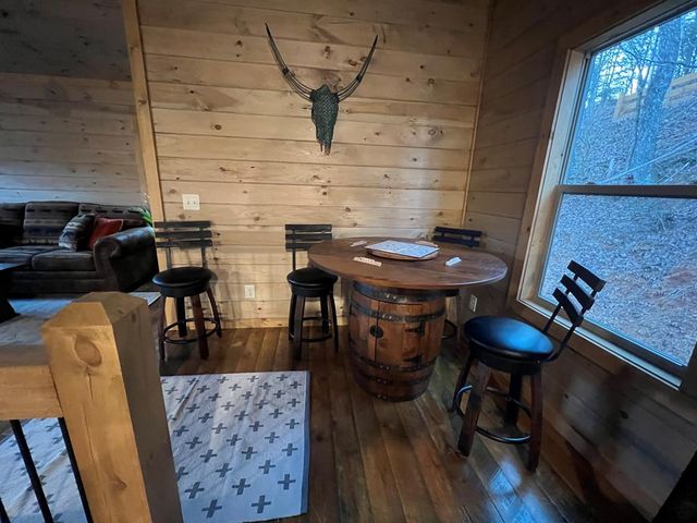 846 Joann Sisson Road, Ellijay, GA 30540