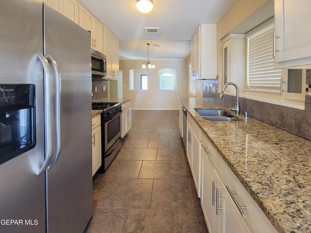 12785 TRE MAXIMILIANO Avenue, El Paso, TX 79938