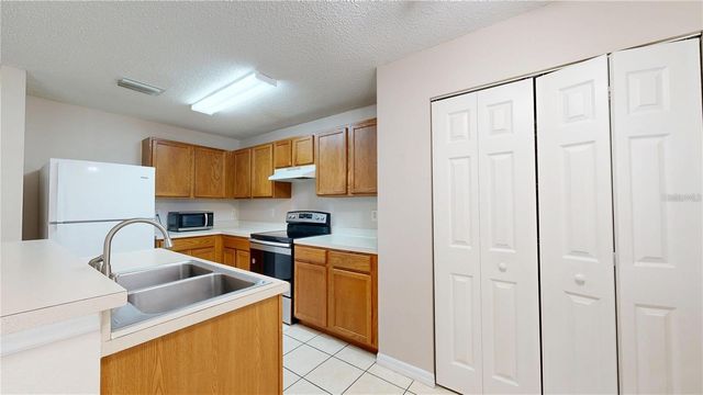 4104 WINDING RIVER WAY, Land O Lakes, FL 34639