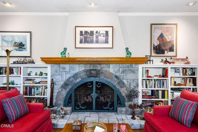 166 S Arroyo Boulevard, Pasadena, CA 91105