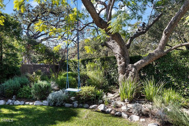 166 S Arroyo Boulevard, Pasadena, CA 91105