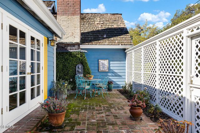 166 S Arroyo Boulevard, Pasadena, CA 91105