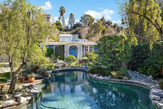 166 S Arroyo Boulevard, Pasadena, CA 91105