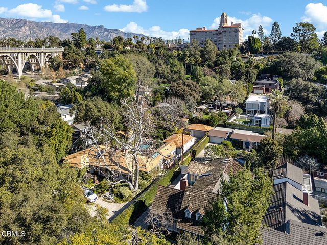 166 S Arroyo Boulevard, Pasadena, CA 91105