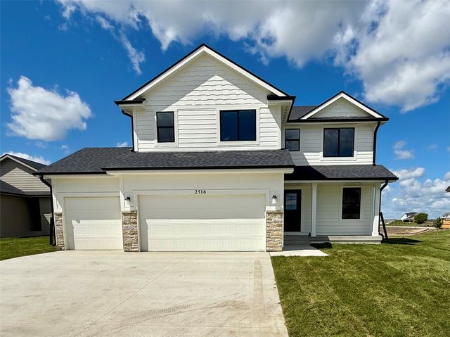 2516 NW Linwood Court, Ankeny, IA 50023