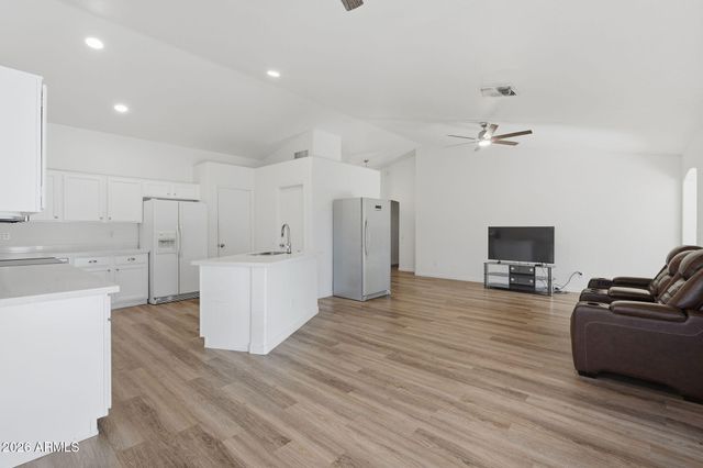 6223 E PRESTON Street, Mesa, AZ 85215