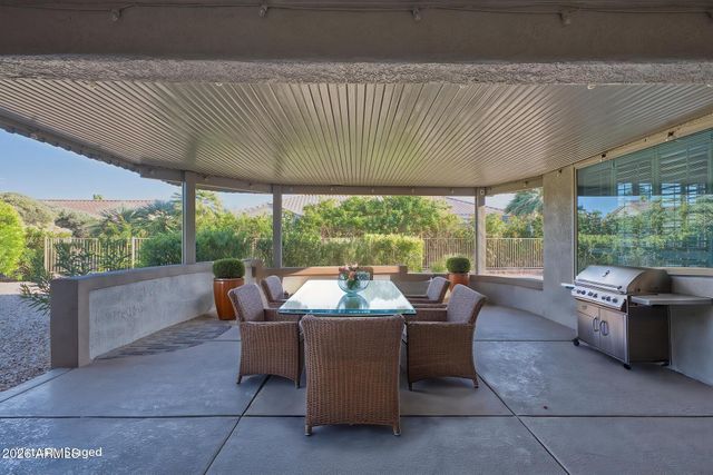 15231 W CASCADE Court, Surprise, AZ 85374