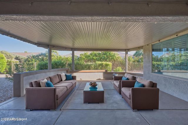 15231 W CASCADE Court, Surprise, AZ 85374