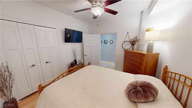 4699 Lake Road E 205, Geneva On The Lake, OH 44041