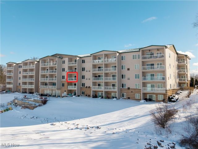 4699 Lake Road E 205, Geneva On The Lake, OH 44041