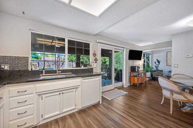 3855 N Lakeshore Blvd, Loomis, CA 95650