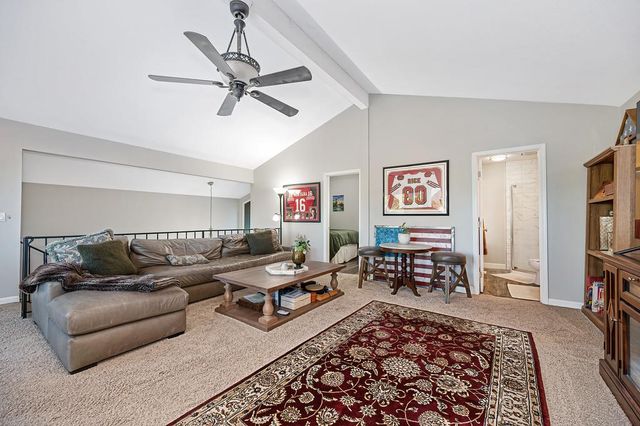 3855 N Lakeshore Blvd, Loomis, CA 95650