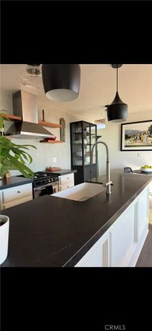 290 La Brea, Laguna Beach, CA 92651