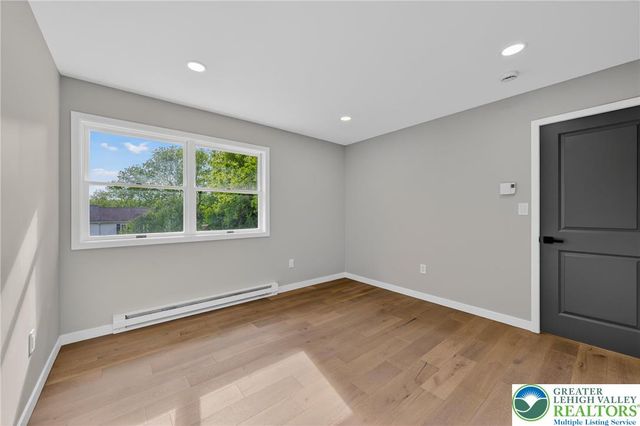 2120 3rd Street Street, Bethlehem Twp, PA 18020