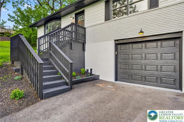 2120 3rd Street Street, Bethlehem Twp, PA 18020
