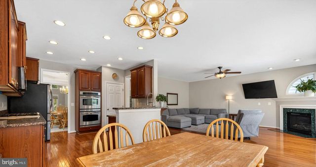 7996 ALMEDA CT, Lorton, VA 22079