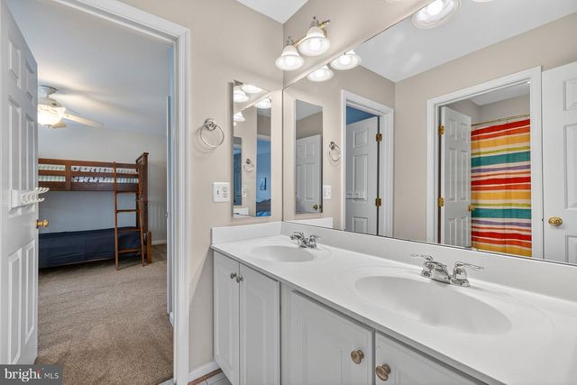 7996 ALMEDA CT, Lorton, VA 22079