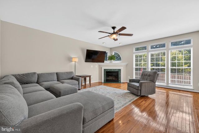 7996 ALMEDA CT, Lorton, VA 22079