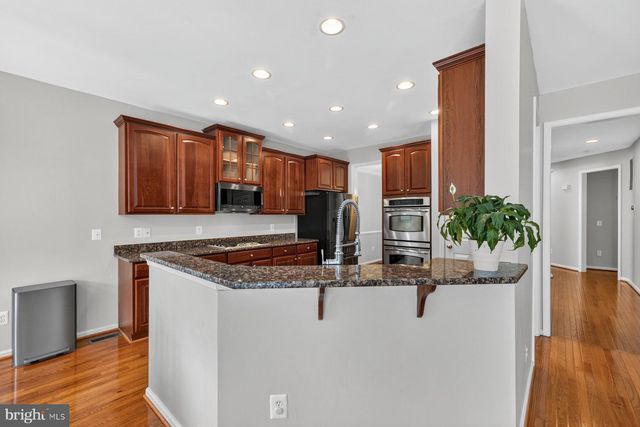 7996 ALMEDA CT, Lorton, VA 22079
