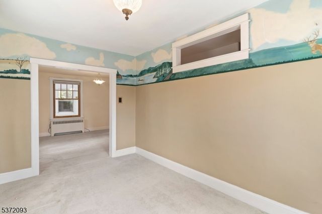 21 Green St, Oxford Twp., NJ 07863