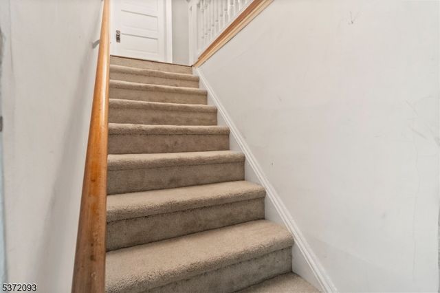 21 Green St, Oxford Twp., NJ 07863