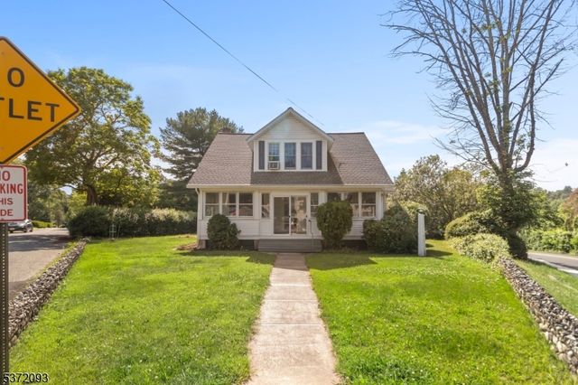 21 Green St, Oxford Twp., NJ 07863