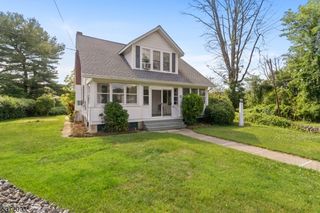 21 Green St, Oxford Twp., NJ 07863