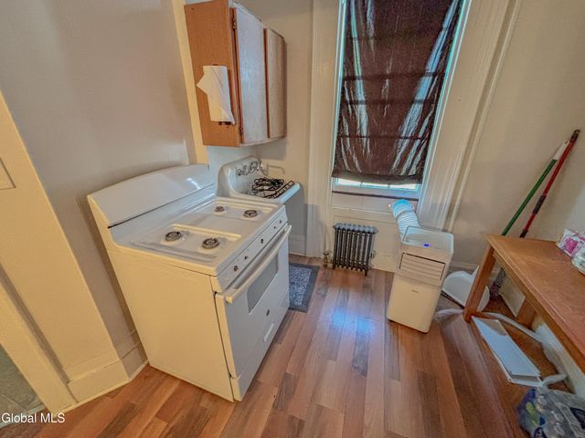 145 Front Street, Schenectady, NY 12305