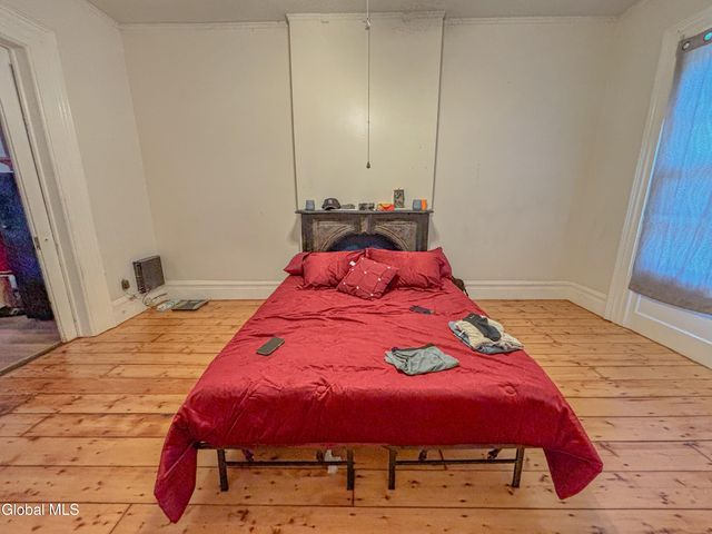 145 Front Street, Schenectady, NY 12305