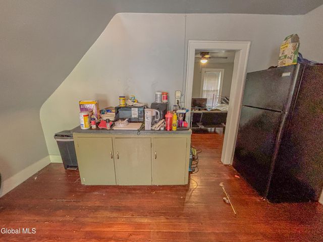 145 Front Street, Schenectady, NY 12305
