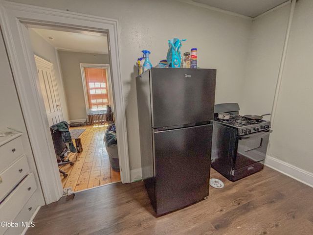 145 Front Street, Schenectady, NY 12305