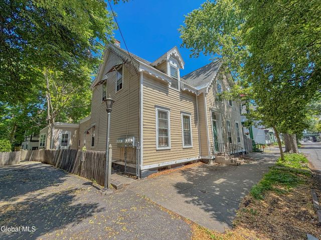 145 Front Street, Schenectady, NY 12305