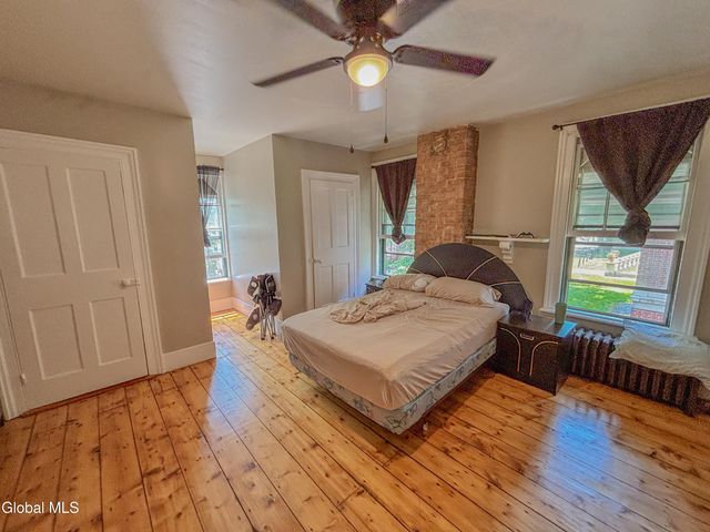 145 Front Street, Schenectady, NY 12305