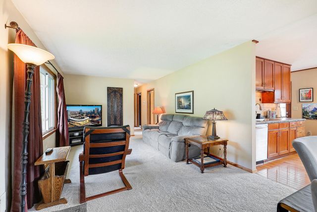 10519 Thomas Avenue S, Bloomington, MN 55431