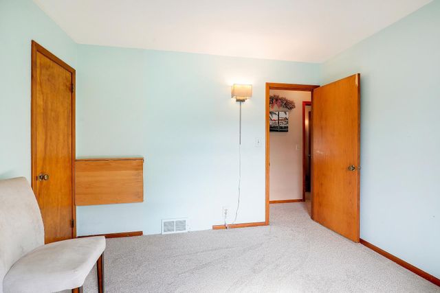 10519 Thomas Avenue S, Bloomington, MN 55431