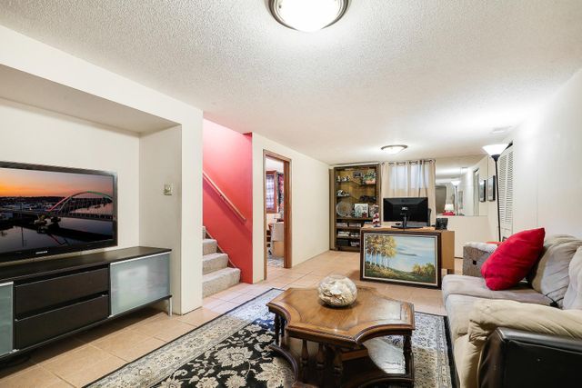 10519 Thomas Avenue S, Bloomington, MN 55431