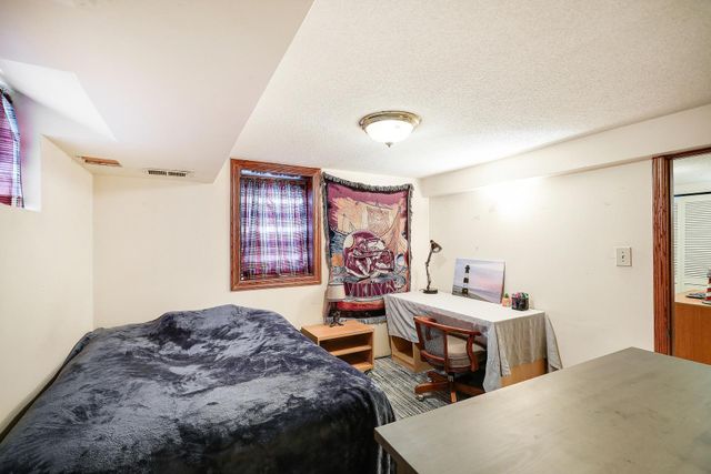 10519 Thomas Avenue S, Bloomington, MN 55431