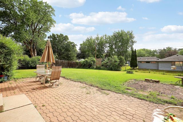 10519 Thomas Avenue S, Bloomington, MN 55431