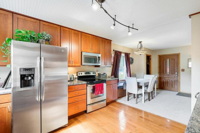 10519 Thomas Avenue S, Bloomington, MN 55431