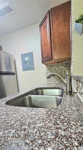 732 SECRET HARBOR LANE 200, Lake Mary, FL 32746