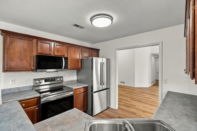 3700 JAGUAR CT, Columbia, MO 65202