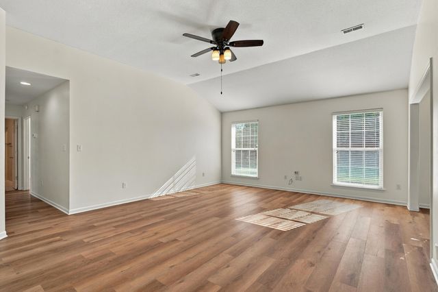 3700 JAGUAR CT, Columbia, MO 65202