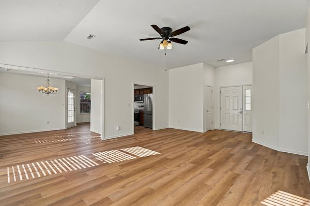 3700 JAGUAR CT, Columbia, MO 65202