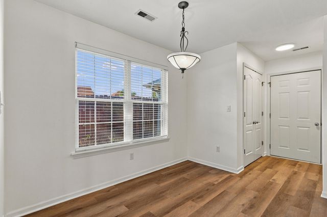 3700 JAGUAR CT, Columbia, MO 65202