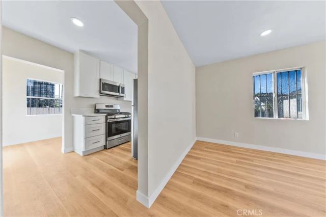 122 W 53rd BACK UNIT, Los Angeles, CA 90037