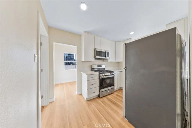 122 W 53rd BACK UNIT, Los Angeles, CA 90037