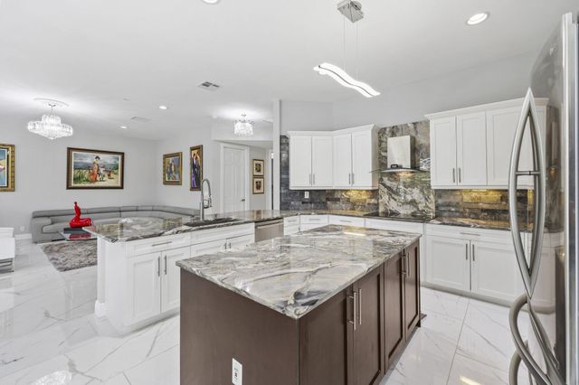 8715 Cobblestone Point Circle, Boynton Beach, FL 33472